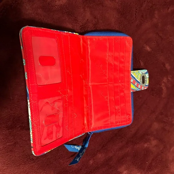 Vera Bradley turnlock wallet - Picture 4 of 5